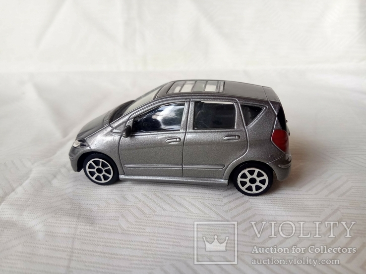 Автомодель Mercedes-Benz A-Class 1:43 Maisto, фото №3