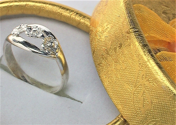 Кольцо перстень серебро СССР 925 проба 2,71 грамма 18 размер, фото №2