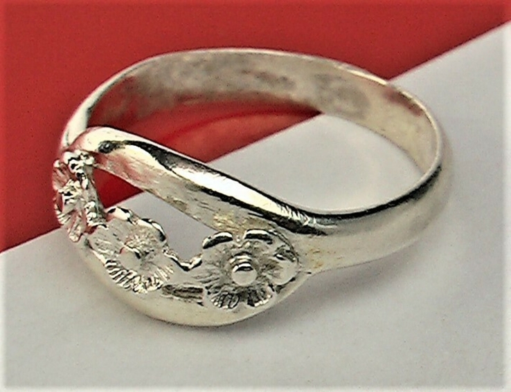 Кольцо перстень серебро СССР 925 проба 2,71 грамма 18 размер, фото №3