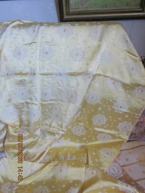 Ткань золотисто-лимонная (светлый оттенок)., фото №4