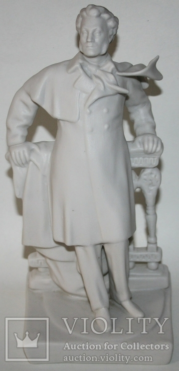 Фарфоровая статуэтка А.С.Пушкин (ЛФЗ.,без клейм.,бисквит), фото №2