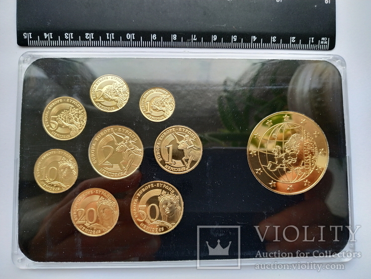 Набор монет 8 шт с медалью 2013 года Сикстинская капелла европроба Ватикан, фото №3