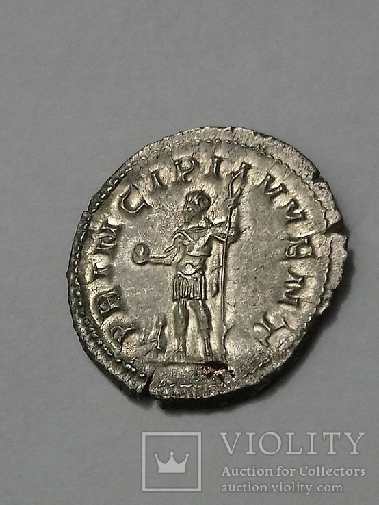 Антониниан Филипп ІІ. (император с глобусом и копьём, у ног пленник) . RIC219. 246г, фото №3