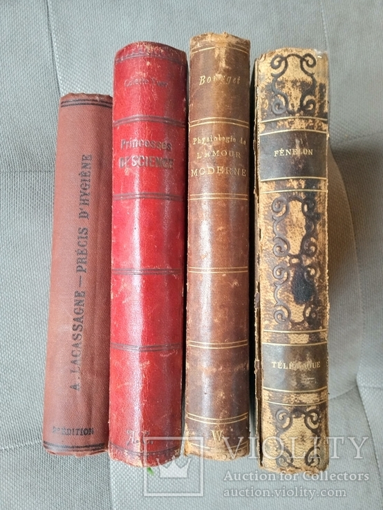 4 книги на французском 19-нач.20 века