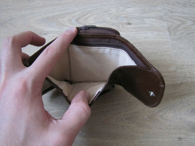 Компактный кожаный кошелек Италия в отличном состоянии, фото №5