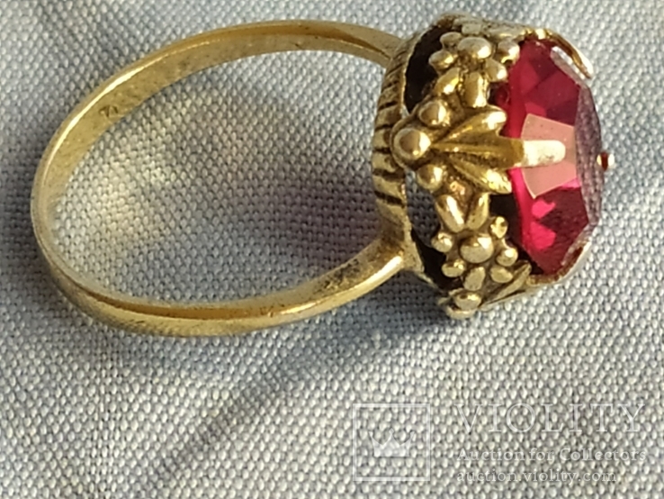 Кольцо с красным камнем серебро 875 проба