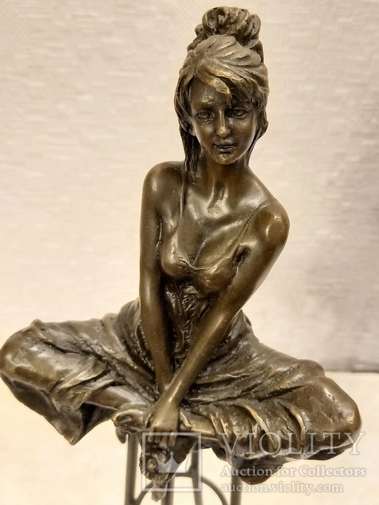 Бронзовая статуэтка " Девушка на стуле "- бронза, латунь., фото №11