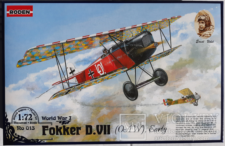 Немецкий самолет биплан Fokker D.VII, 1-я мировая от Roden в 1:72