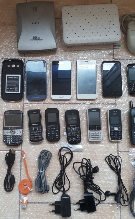 Телефоны Samsung, BlackBerry, HTC, S-Tell, Nokia, акб, флешки, шнуры, озу, наушники, photo number 3