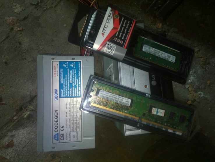 DDR3,  DDR2, Блок питания 300ВТ, 2 привода CD и DVD, фото №2