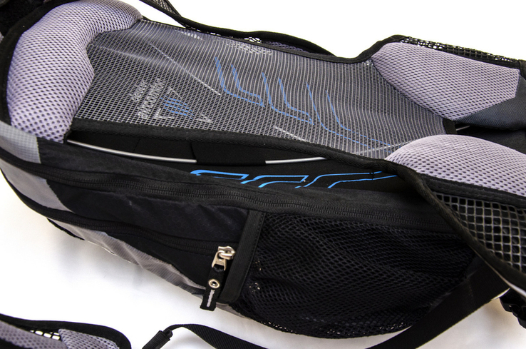 Каркасный рюкзак deuter race exp air black. объем 15 л, фото №4