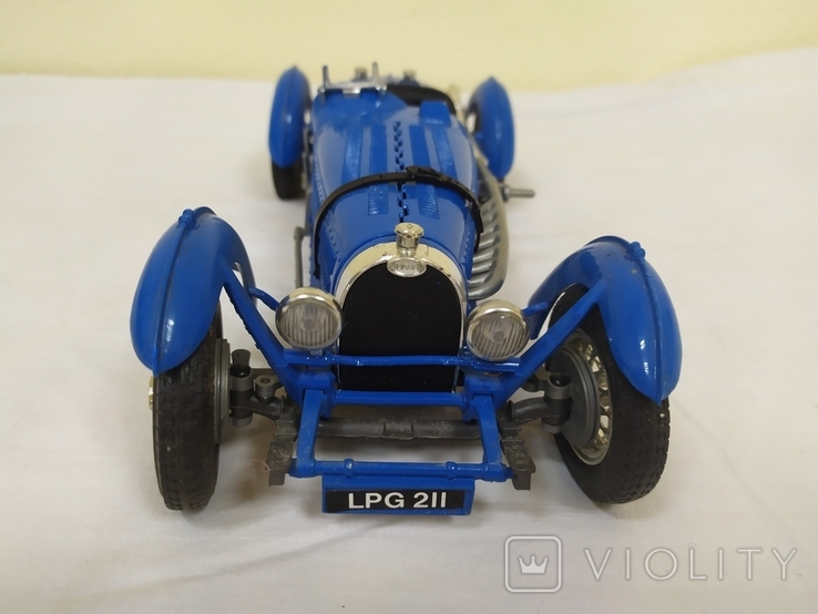 Модель автомобиля Bugatti Type 59. Bburago. 1/18, фото №5