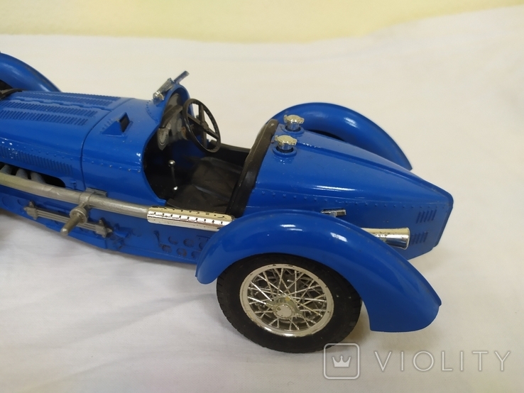 Модель автомобиля Bugatti Type 59. Bburago. 1/18, фото №8
