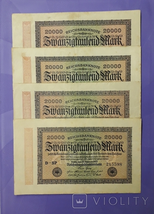  Четыре боны по 20000 марок 1923 года. Четыре вида водяных знаков.