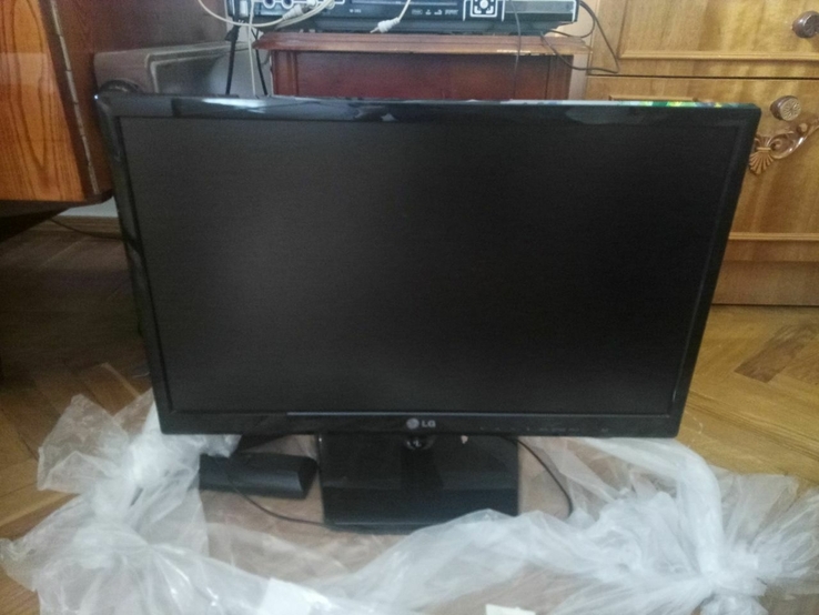 LED телевизор-монитор LG M2232D 54,68 см (21.5"), photo number 2