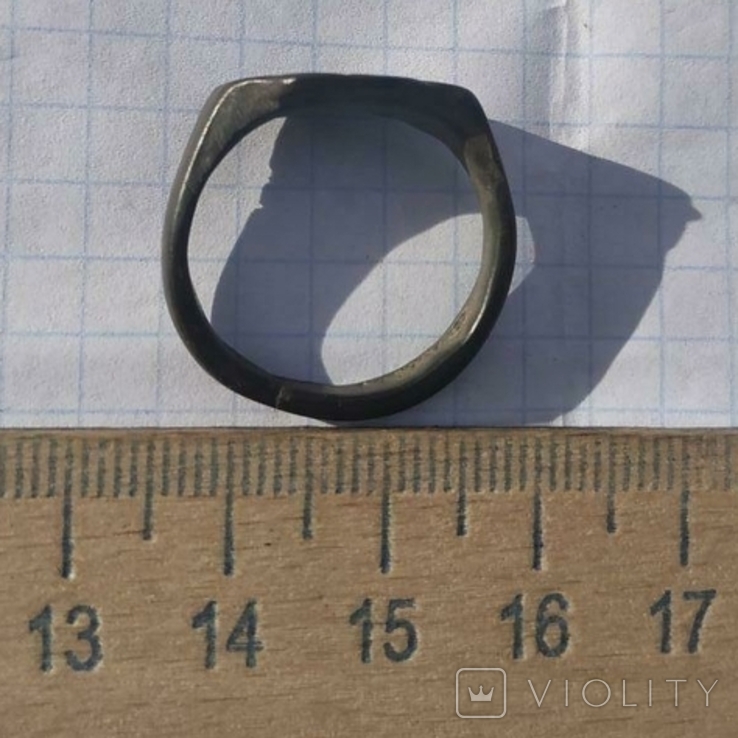 Средневековое бронзовое кольцо, фото №4