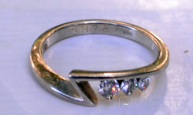 Новое золотое кольцо с 3мя бриллиантами, фото №4