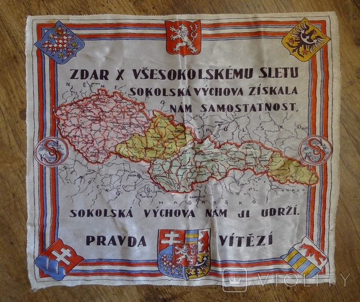 Карта Чехословакии 1918 - 1938 с гербами на шёлке., фото №2