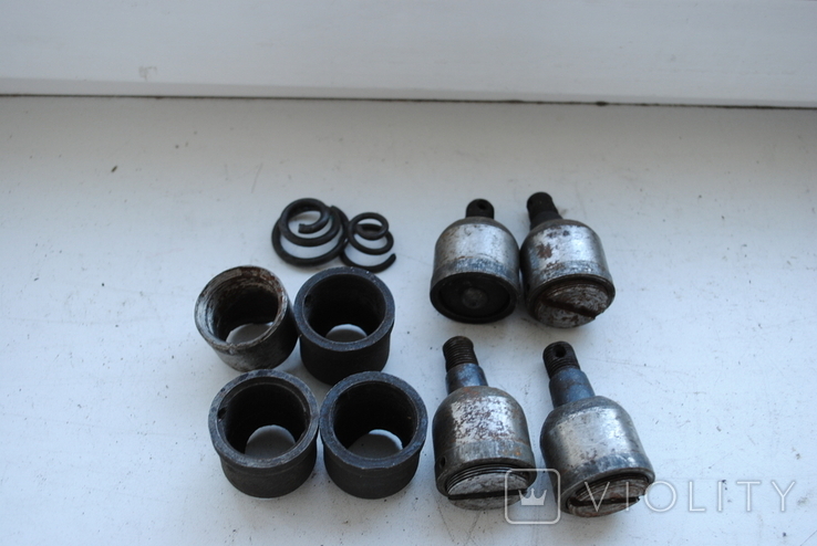 Пальцы и стаканы рулевых наконечников Газ24 и др., фото №3