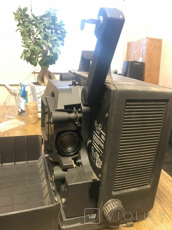 Projecteur 16Mm Bell Et Howell Filmosound 1680 Richemont 76390