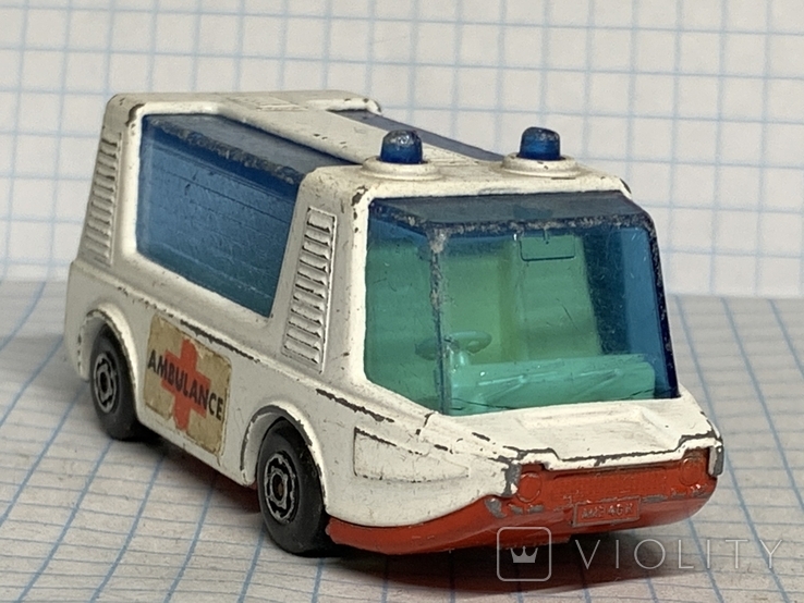 Lesney Matchbox  Superfast Ambulance Stretcha Fetcha No. 46, фото №2