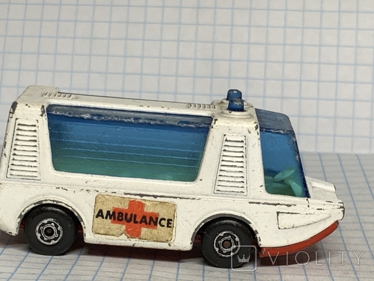 Lesney Matchbox  Superfast Ambulance Stretcha Fetcha No. 46, фото №3