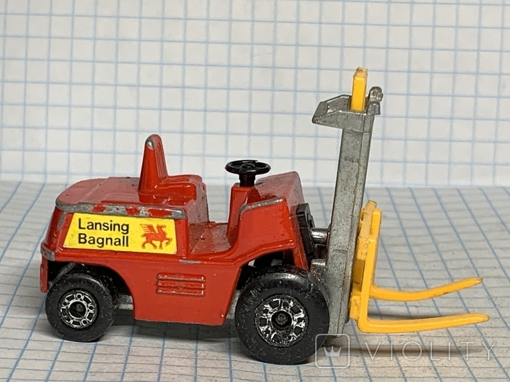 Lesney Matchbox Superfast Red FORK LIFT TRUCK No 15