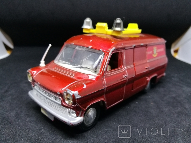 Dinky Toys No.407 Ford Transit Mk1, фото №3