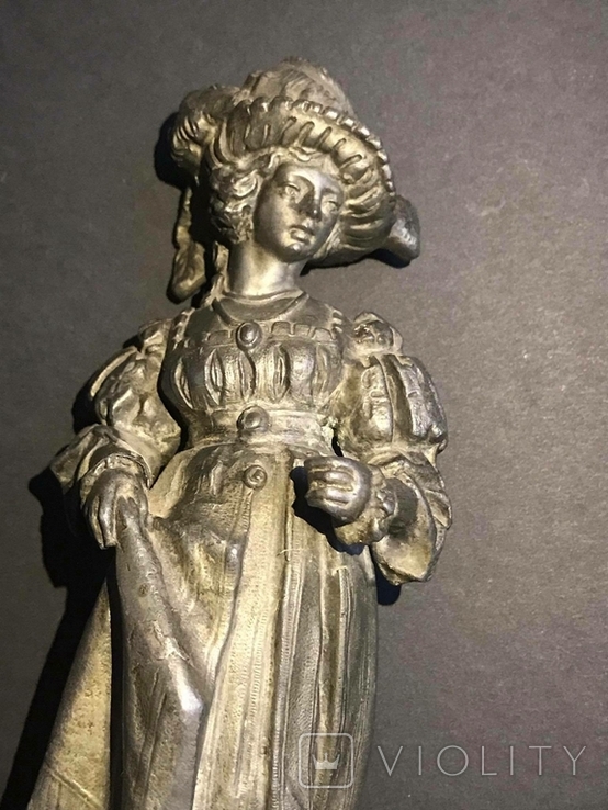 Статуэтка благородная дама с копьем. металл, фото №6