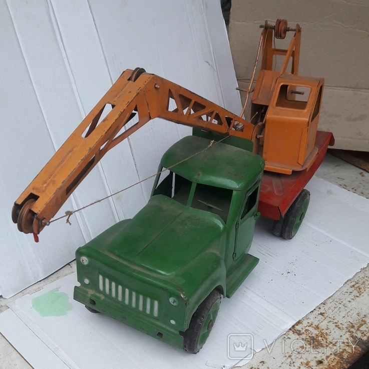 violity auction antiques