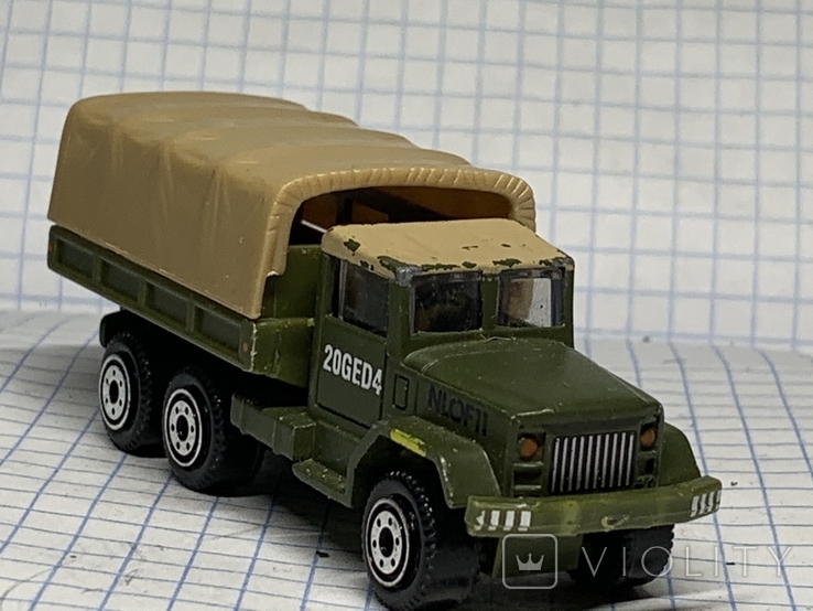 Модель военного грузовика ( Метал, пластик)(4)