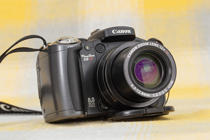 Фотоаппарат Canon S5 is