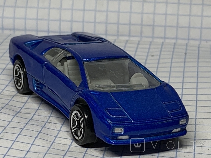 1991 Matchbox 1/59 Lamborghini Diablo Made in China - Violity