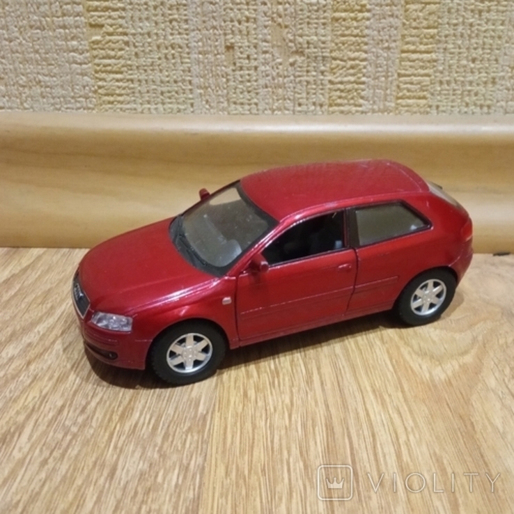 "Audi A3"(Kinsmart 1/32). Инерционная.