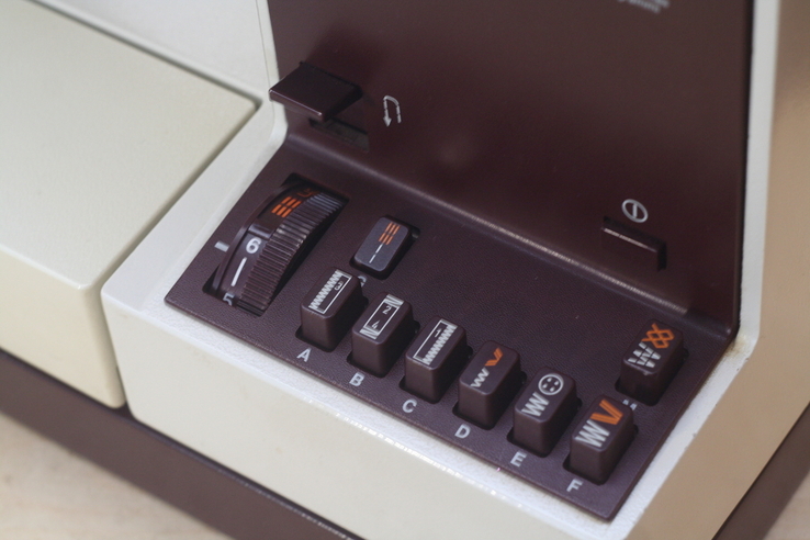 Швейная машина Pfaff Tipmatic 1019 Германия 1982 г. - Гарантия 6 мес, фото №6
