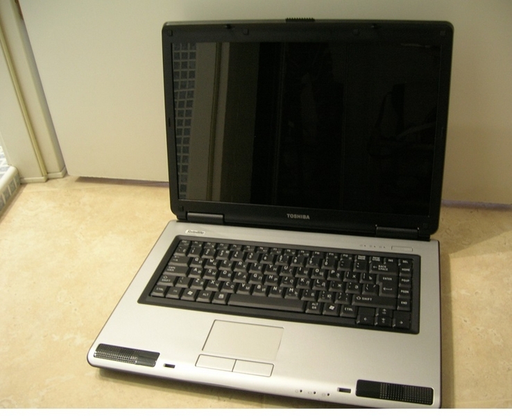 Ноутбук TOSHIBA, photo number 2