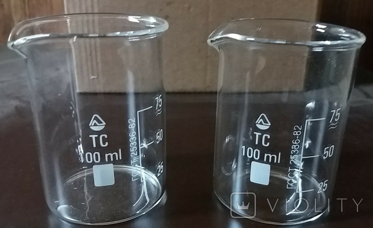 Лабораторный стакан ,градуированый 100мл(низкий с носиком) ТС 2шт