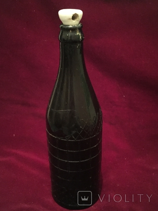 Бутылка с крышечкой Киевского Пивоваренного завода