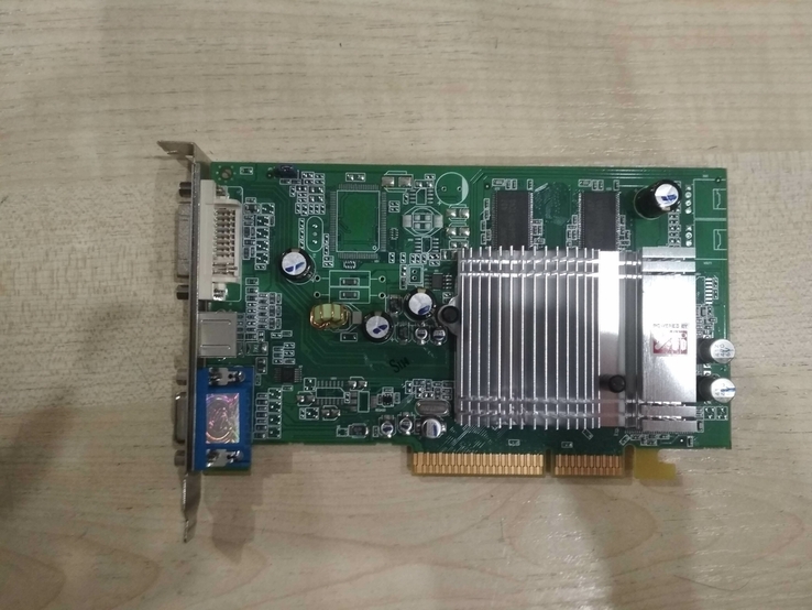 Видеокарта ASUS ATI Radeon 9600 AGP, фото №2