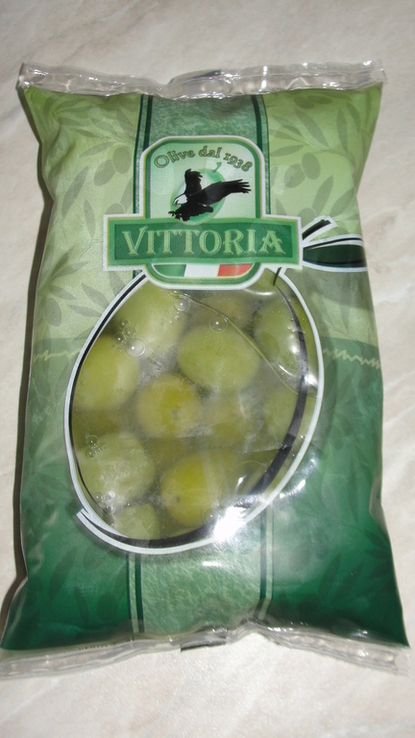 Вкусные оливки с косточкой