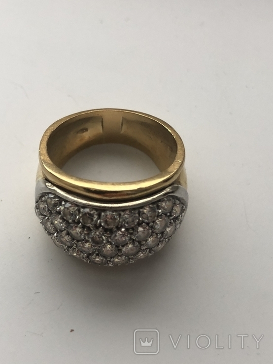 Кольцо з білого та жовтого золота з камнями