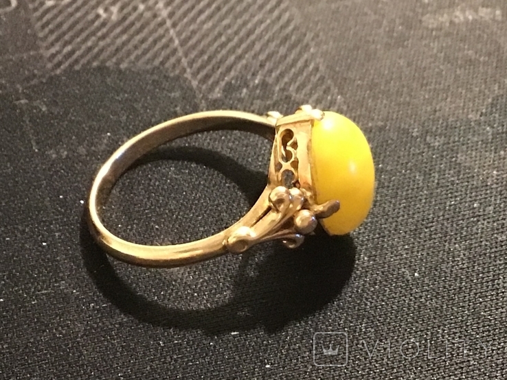Золотое кольцо 583* с янтарём