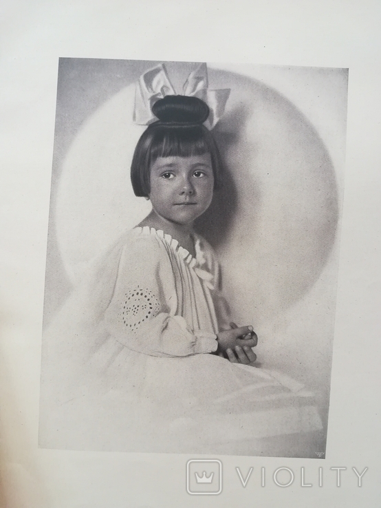 Альбом с портретами девочек и девушек 1900е, фото №5