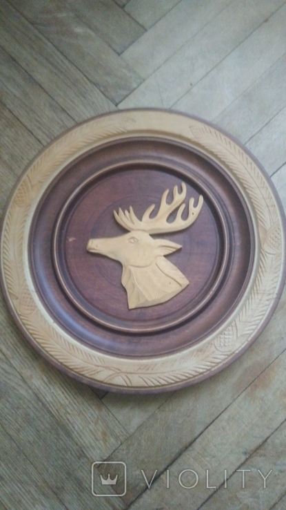 Деревянная тарелка на стену для охотников