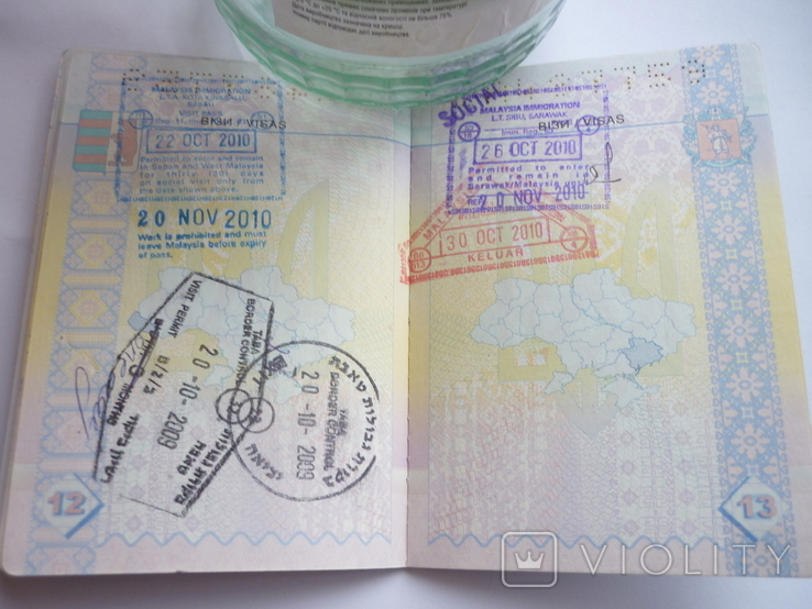 Загран паспорт Украина 2007-2017 года с Визами и штампами разных стран, фото №8