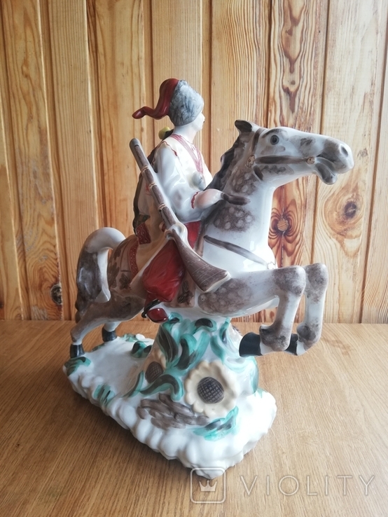 Влюбленные, козак и девушка на коне.  Киев, фото №5