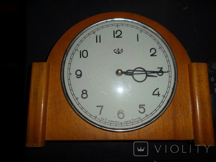 Настольные механические часы в деревянном корпусе СССР на ходу, фото №8
