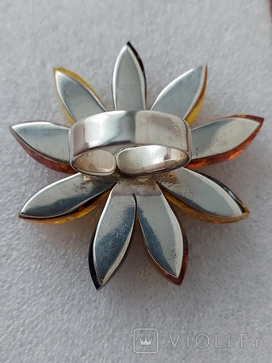 Безразмерное серебряное кольцо 925 пробы с янтарем " Цветок", фото №6
