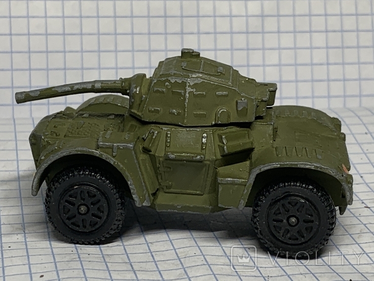 Dinky Toys 670 Armoured Car