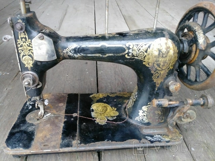 Швейная машинка старинная, фото №4
